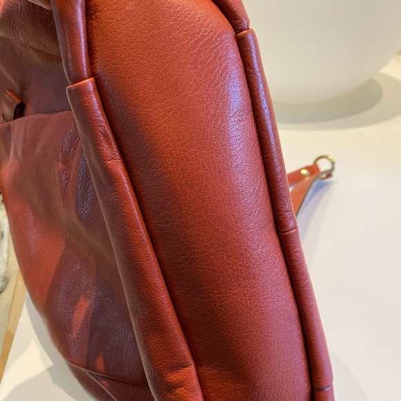 Warm peach Coach top handle crossbody bag - Picture 3 of 7